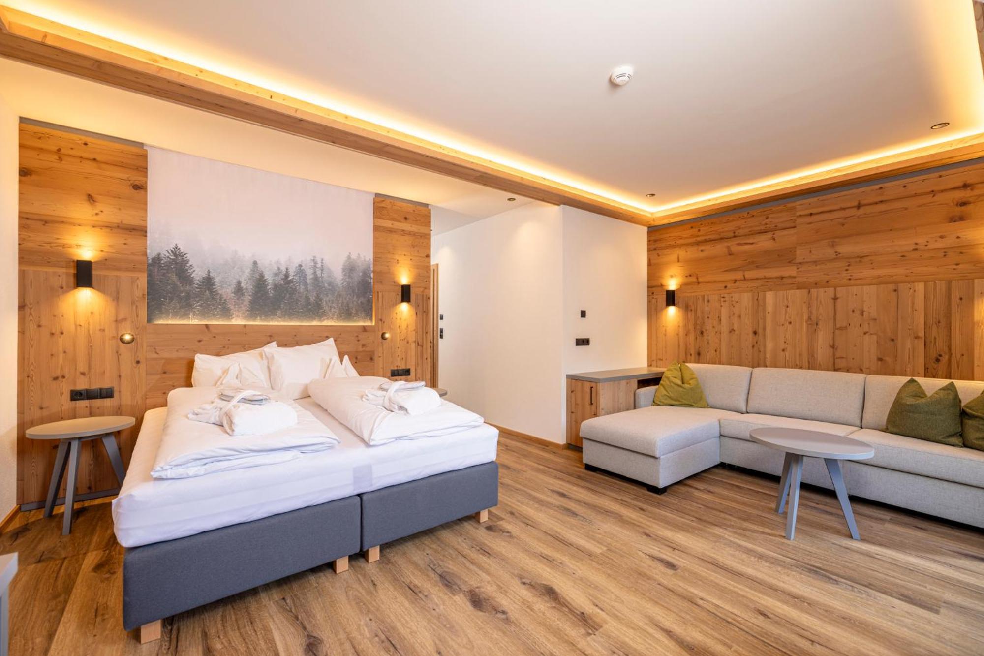 Thermal-Badhotel Kirchler Тукс Екстериор снимка