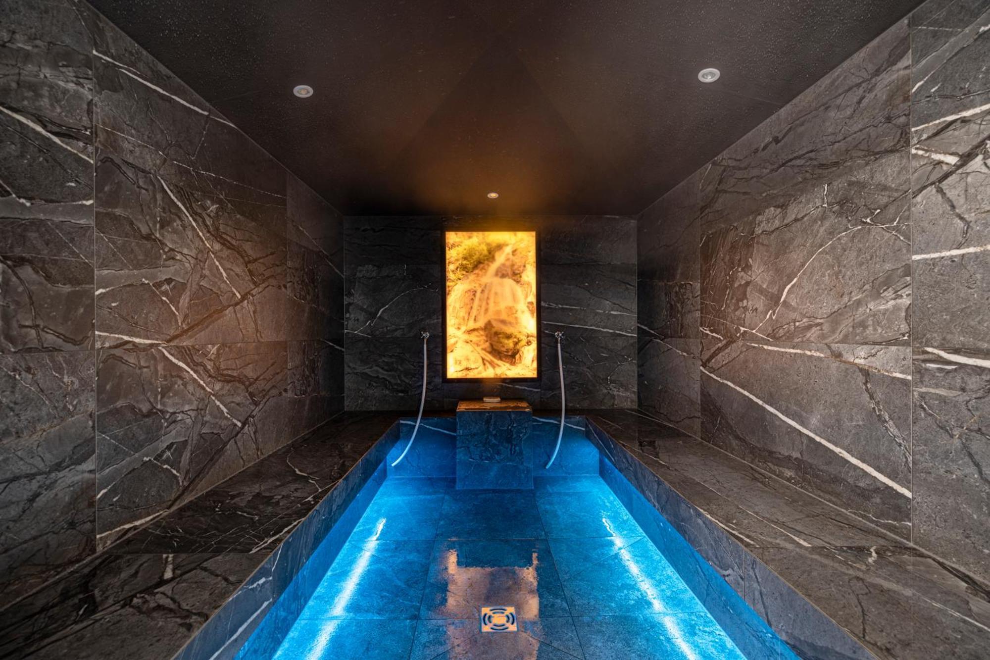 Thermal-Badhotel Kirchler Тукс Екстериор снимка