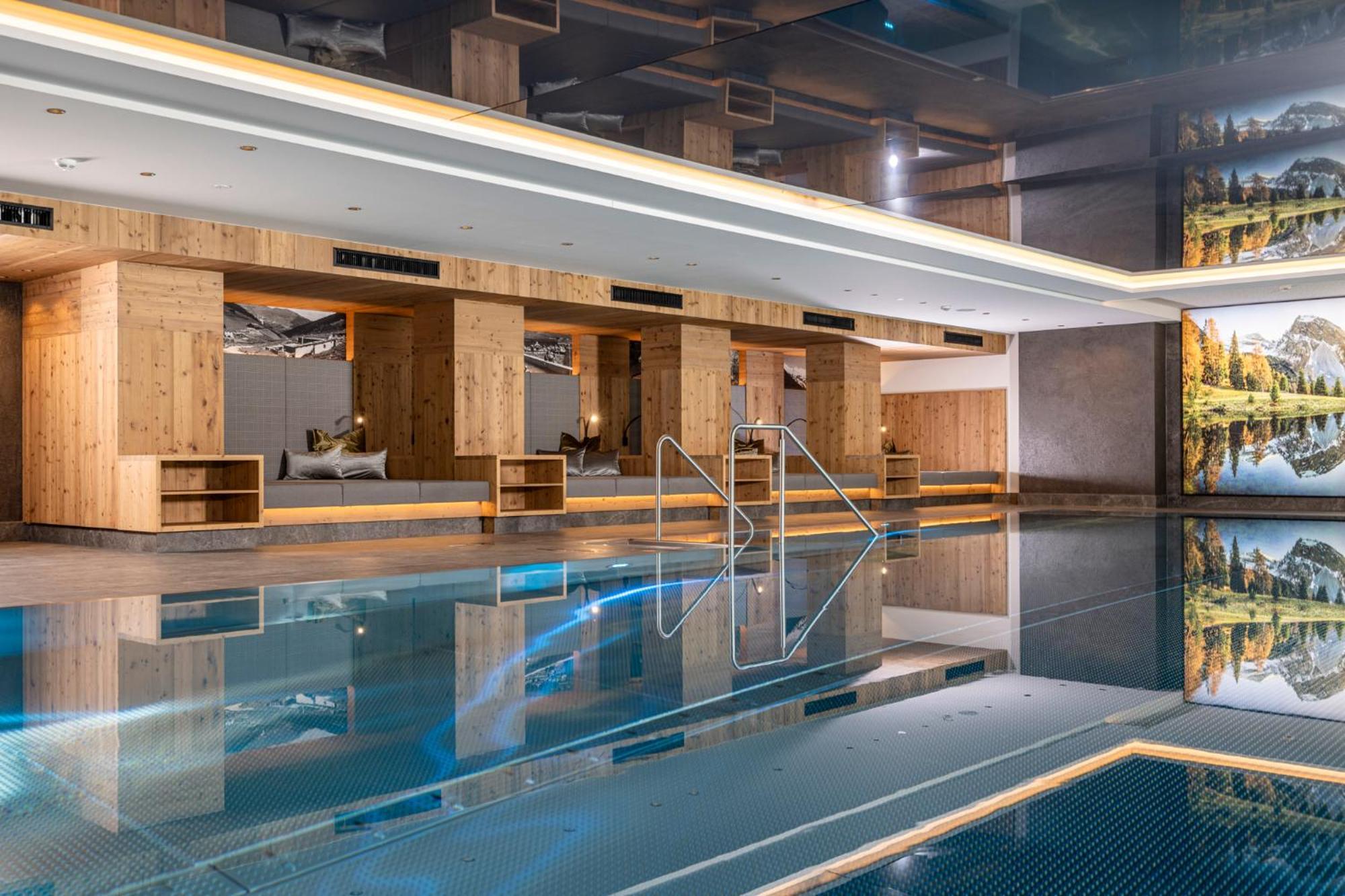 Thermal-Badhotel Kirchler Тукс Екстериор снимка