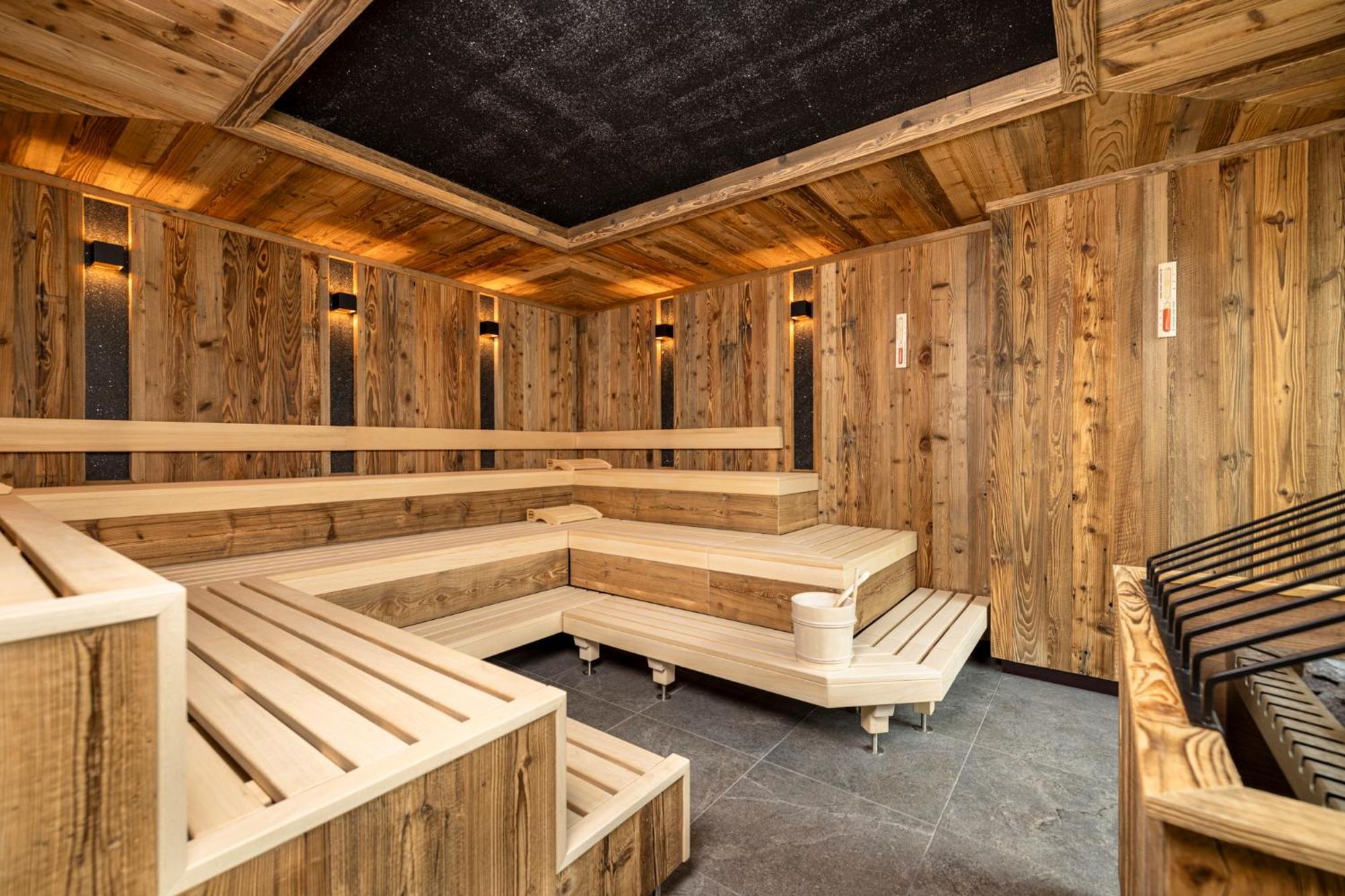 Thermal-Badhotel Kirchler Тукс Екстериор снимка