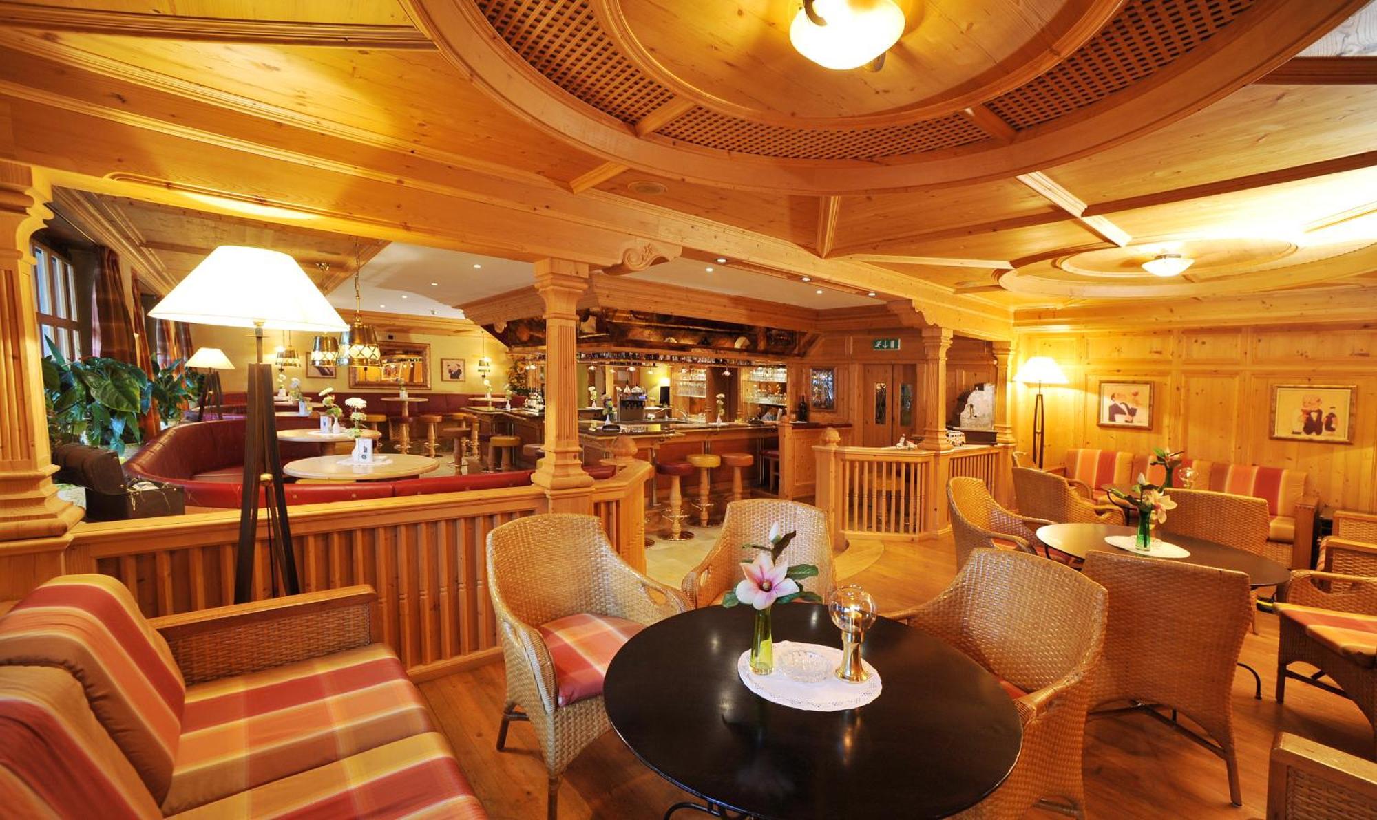 Thermal-Badhotel Kirchler Тукс Екстериор снимка