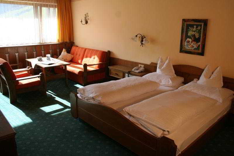 Thermal-Badhotel Kirchler Тукс Екстериор снимка
